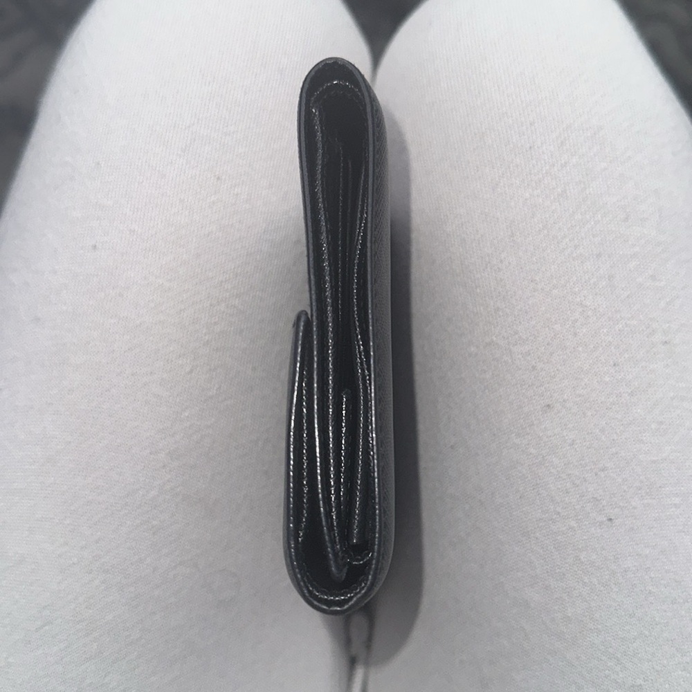 Prada Black Saffiano Leather Wallet damaged - Picture 5 of 13